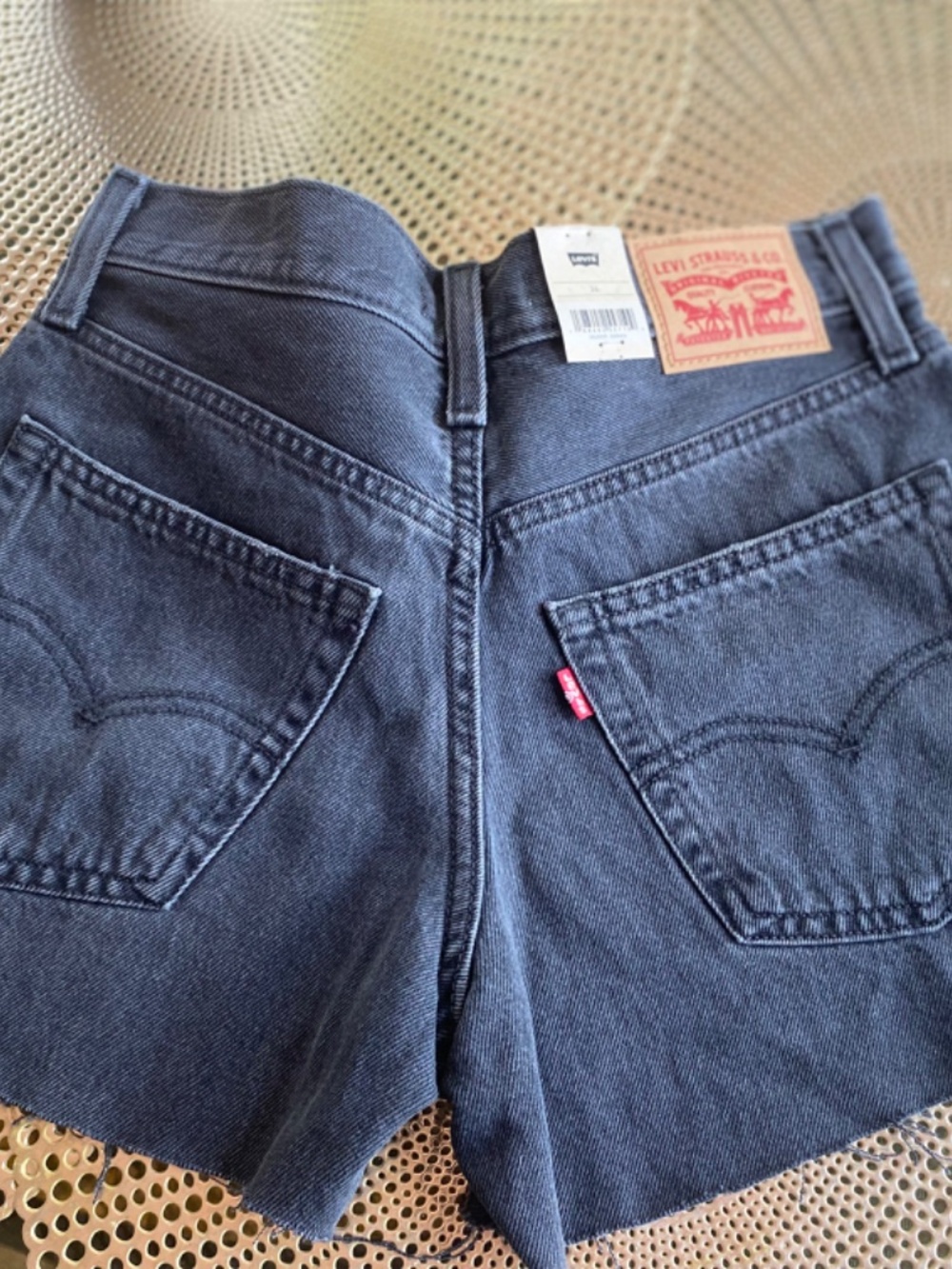 Levi’s ‘94 Baggy Shorts Cut-Offs NWT - Picture 3 of 8